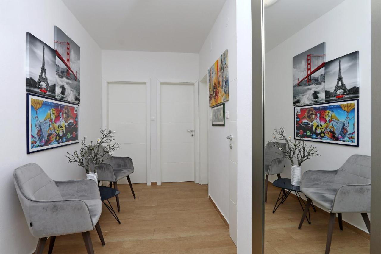 Joy 2 Apartment Novalja Eksteriør bilde
